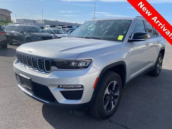 JEEP GRAND CHEROKEE 2023 1C4RJYB62PC623892 image